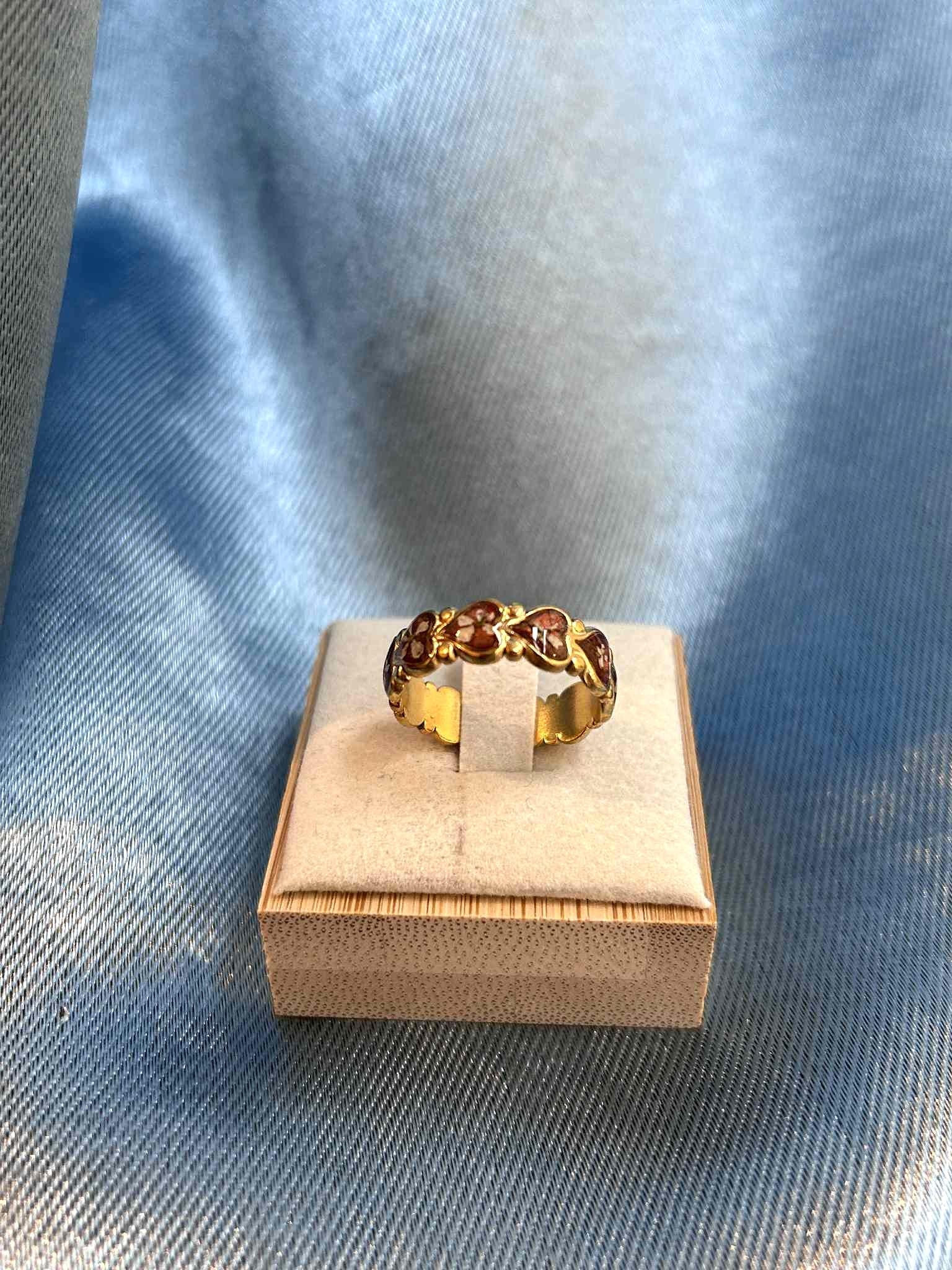 Bague doré ajustable - cœurs avec des fleurs séchées
