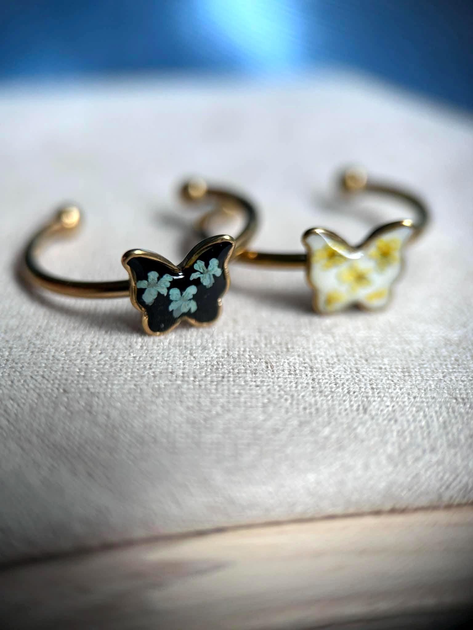 Bague doré ajustable - papillon - fleurs séchées