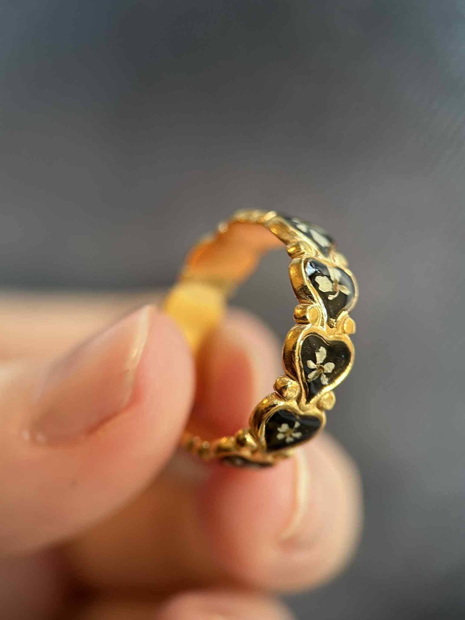 Bague doré ajustable - cœurs avec des fleurs séchées