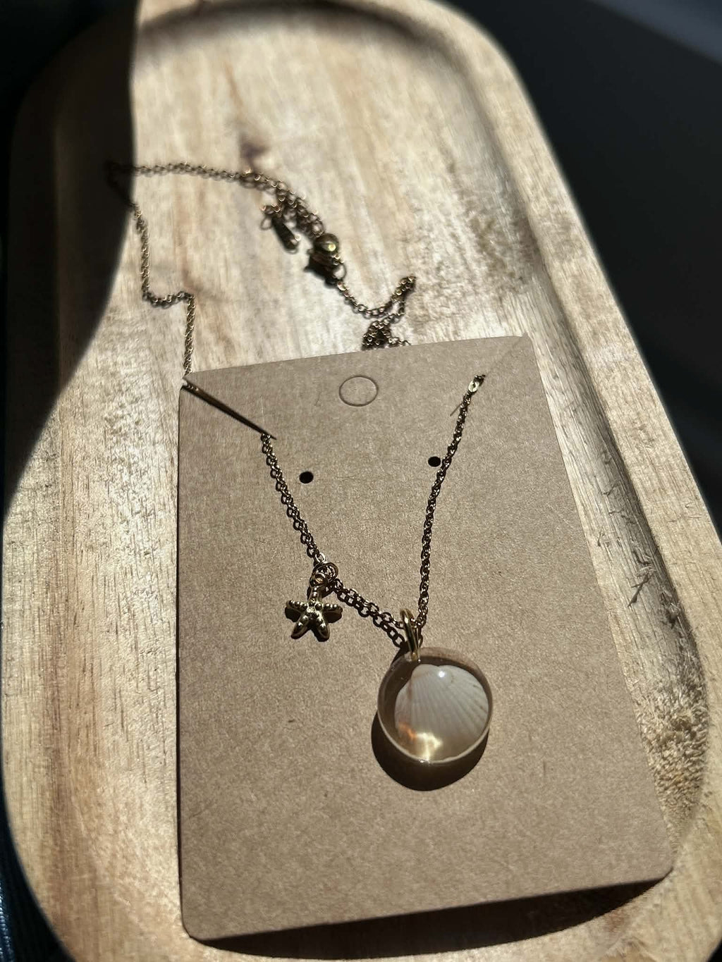 Collier doré en acier inoxydable - coquillages véritables - bijoux d'été