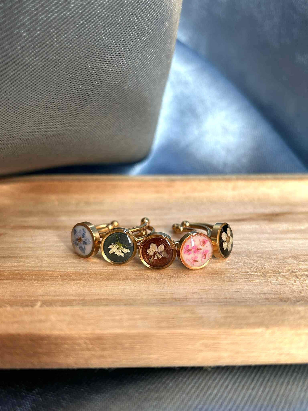 Bague ajustable doré - fleurs naturelles séchées - un cadeau parfait