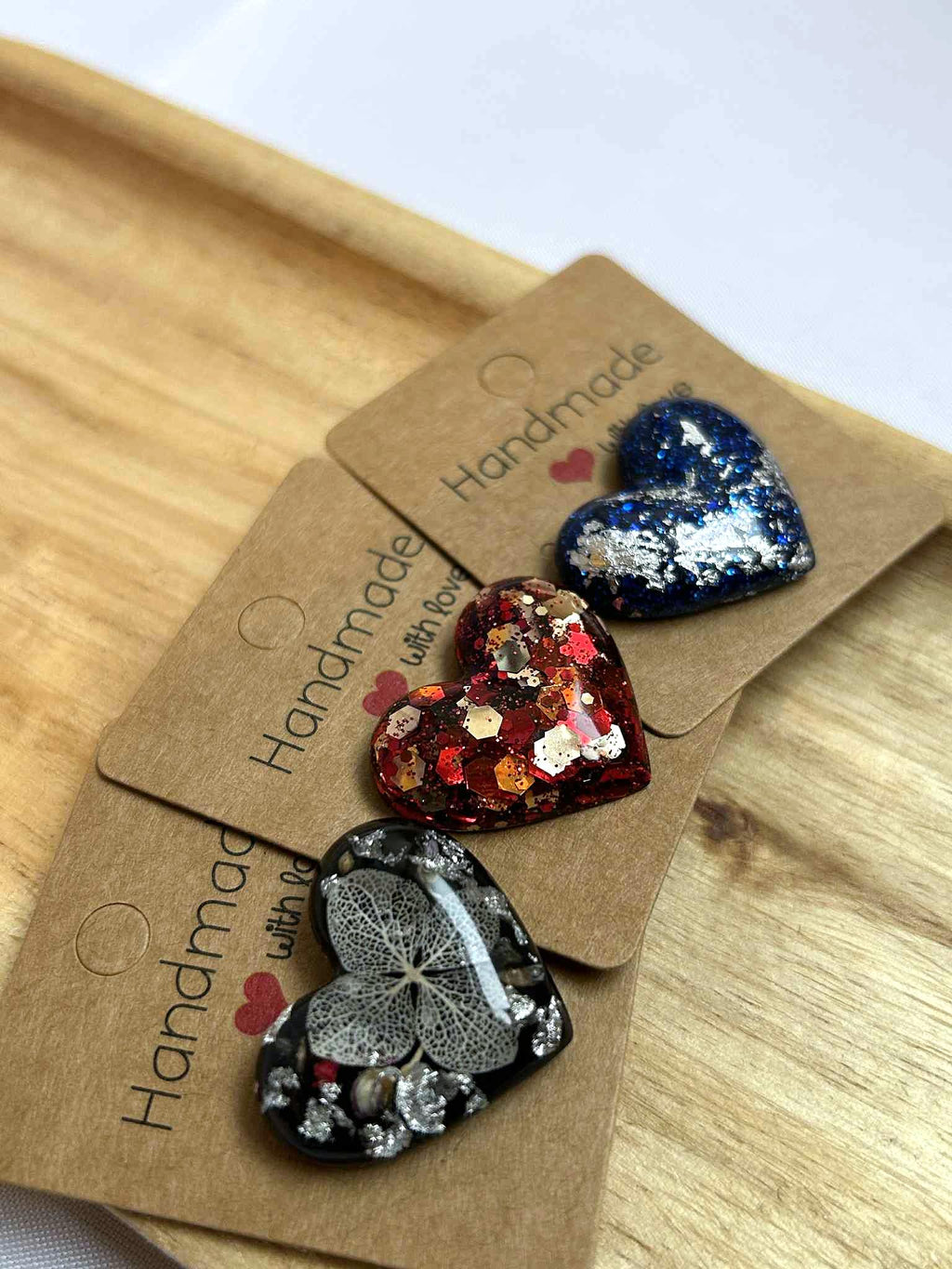 Pin's coeur en résine - broches femme - fleurs séchées