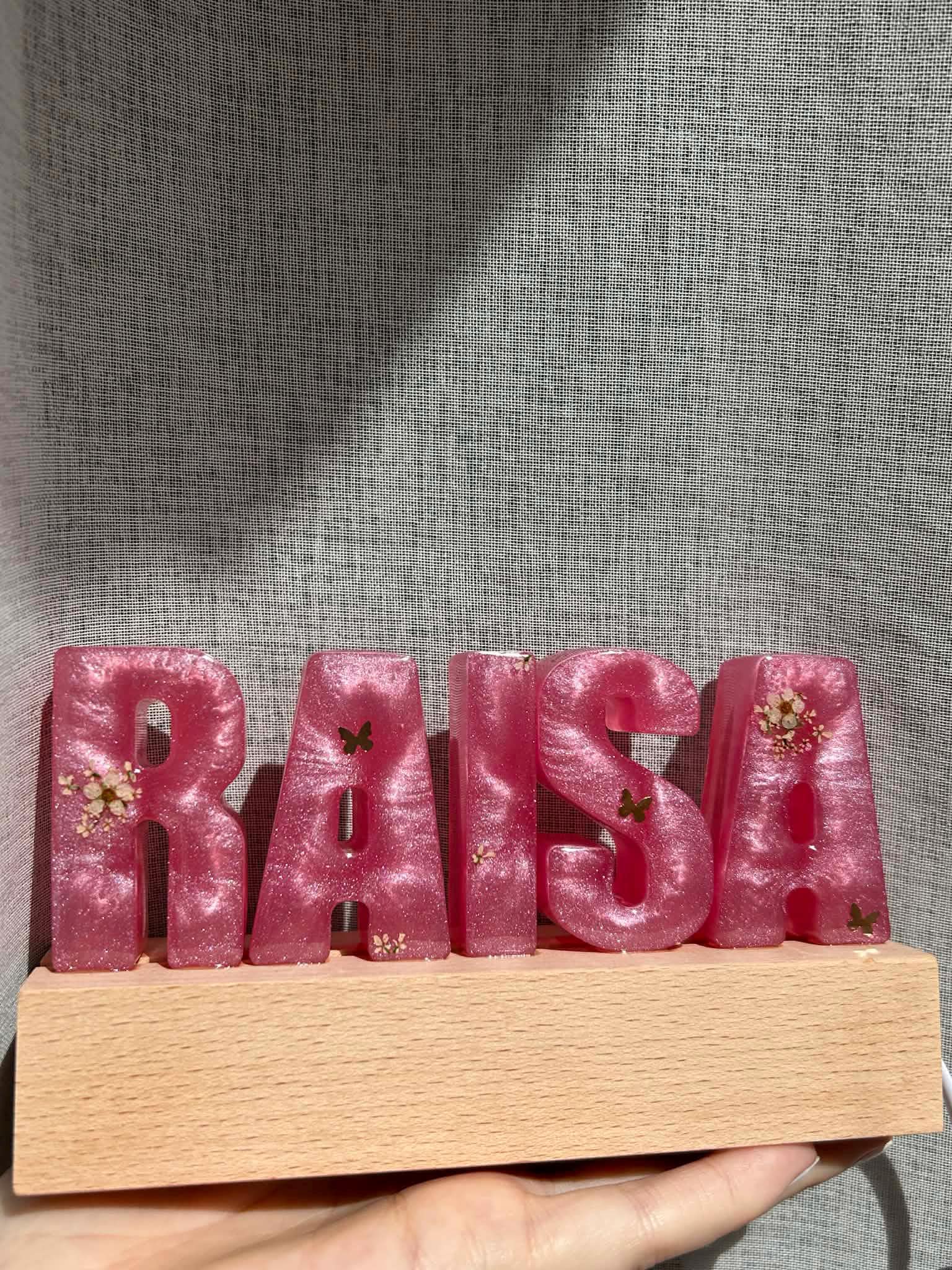 Lampe en résine personnalisée avec lettres 3D - idée cadeau