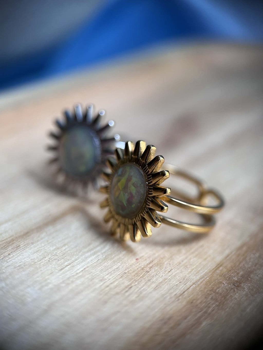 Bague ajustable en forme de soleil - effet holographique