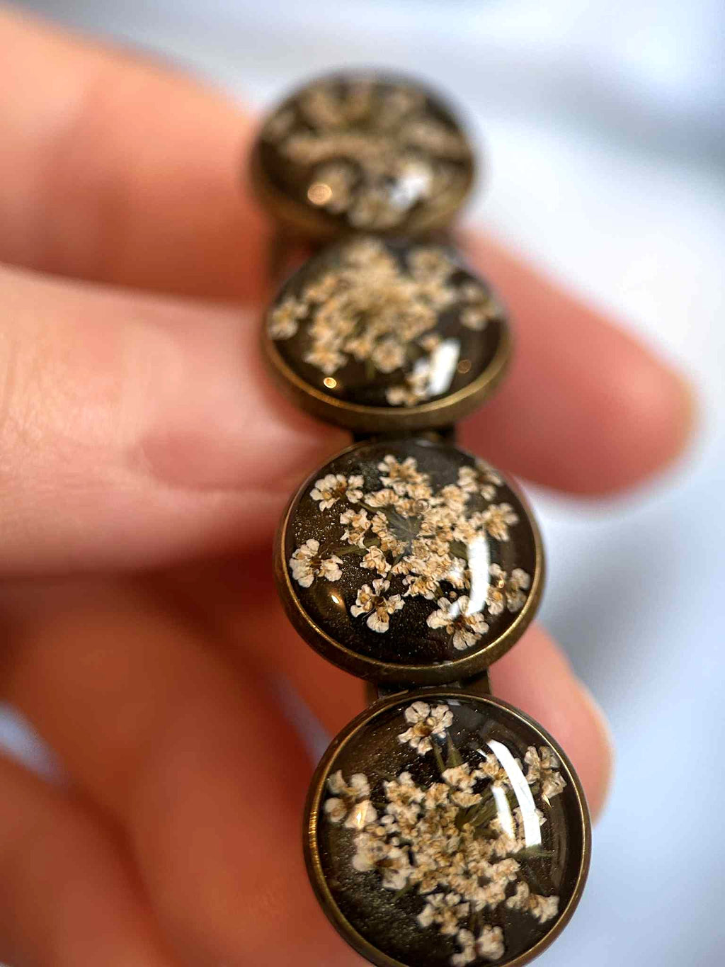 Pinces à cheveux style vintage en résine et fleurs séchées