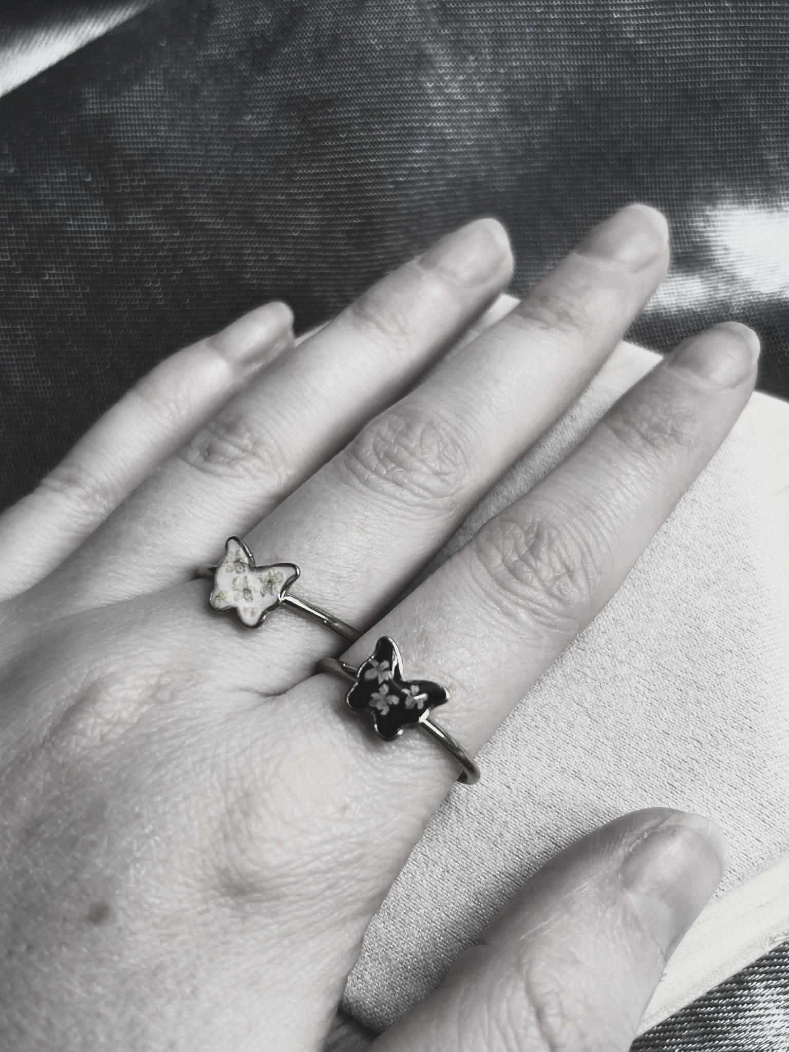 Bague doré ajustable - papillon - fleurs séchées