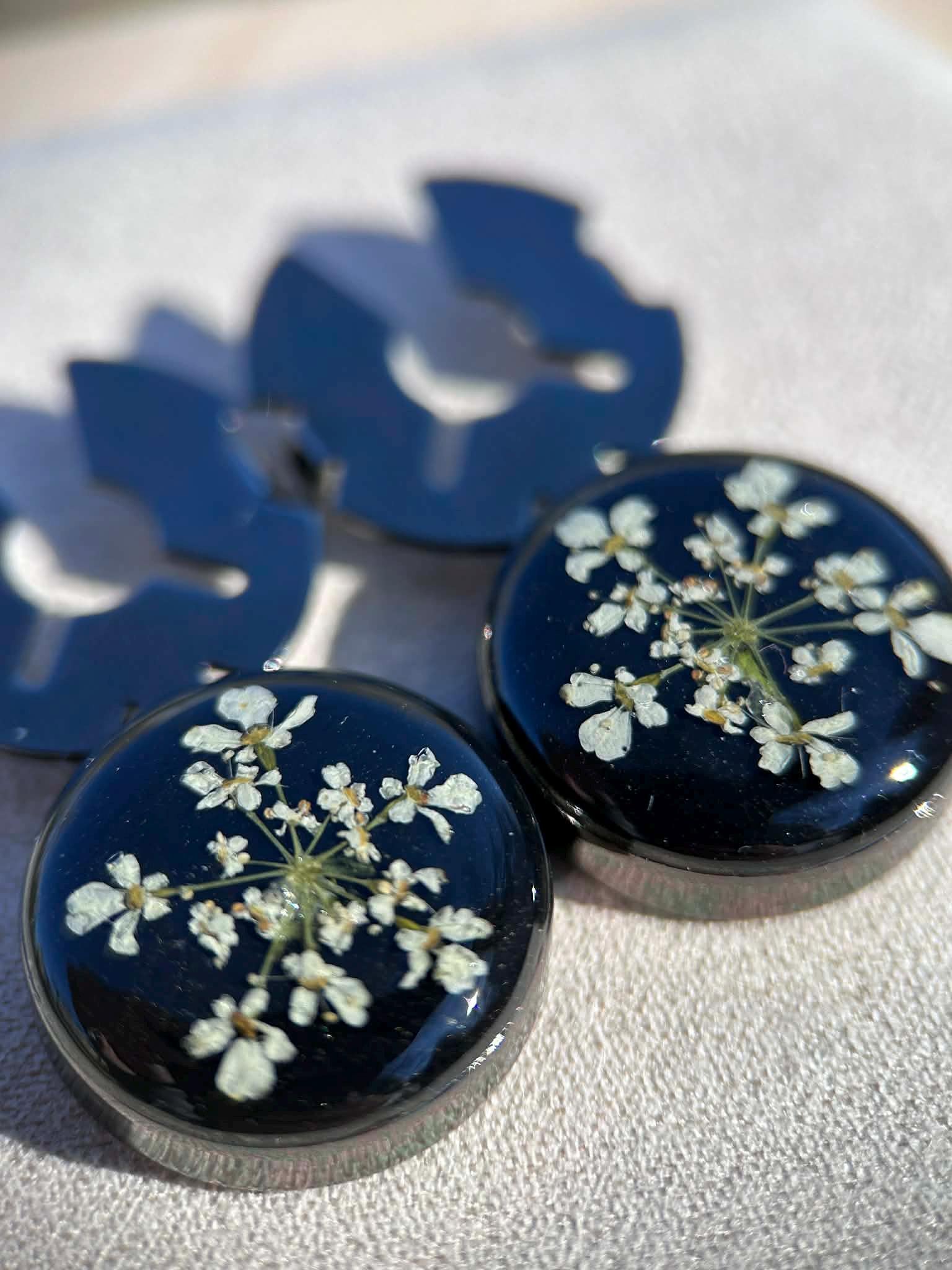 Boutons de manchettes - accessoire chemise femme - fleurs séchées