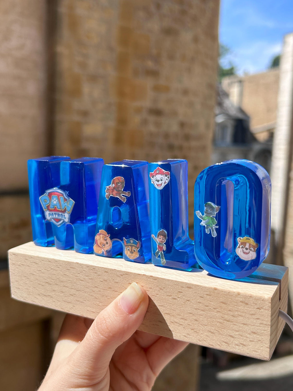 Lampe en résine personnalisée avec lettres 3D - idée cadeau