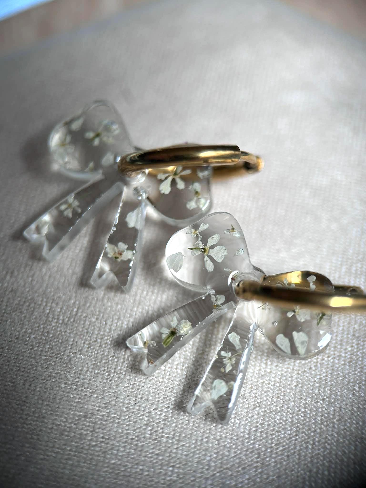 Boucles d'oreilles créoles et pampilles nœud