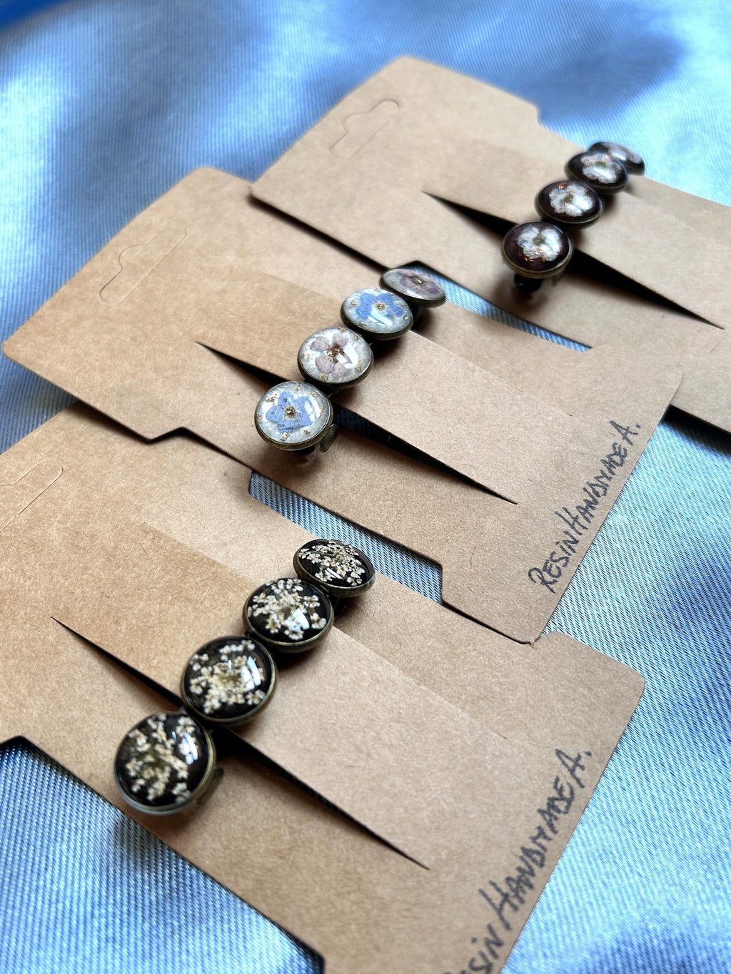 Pinces à cheveux style vintage en résine et fleurs séchées