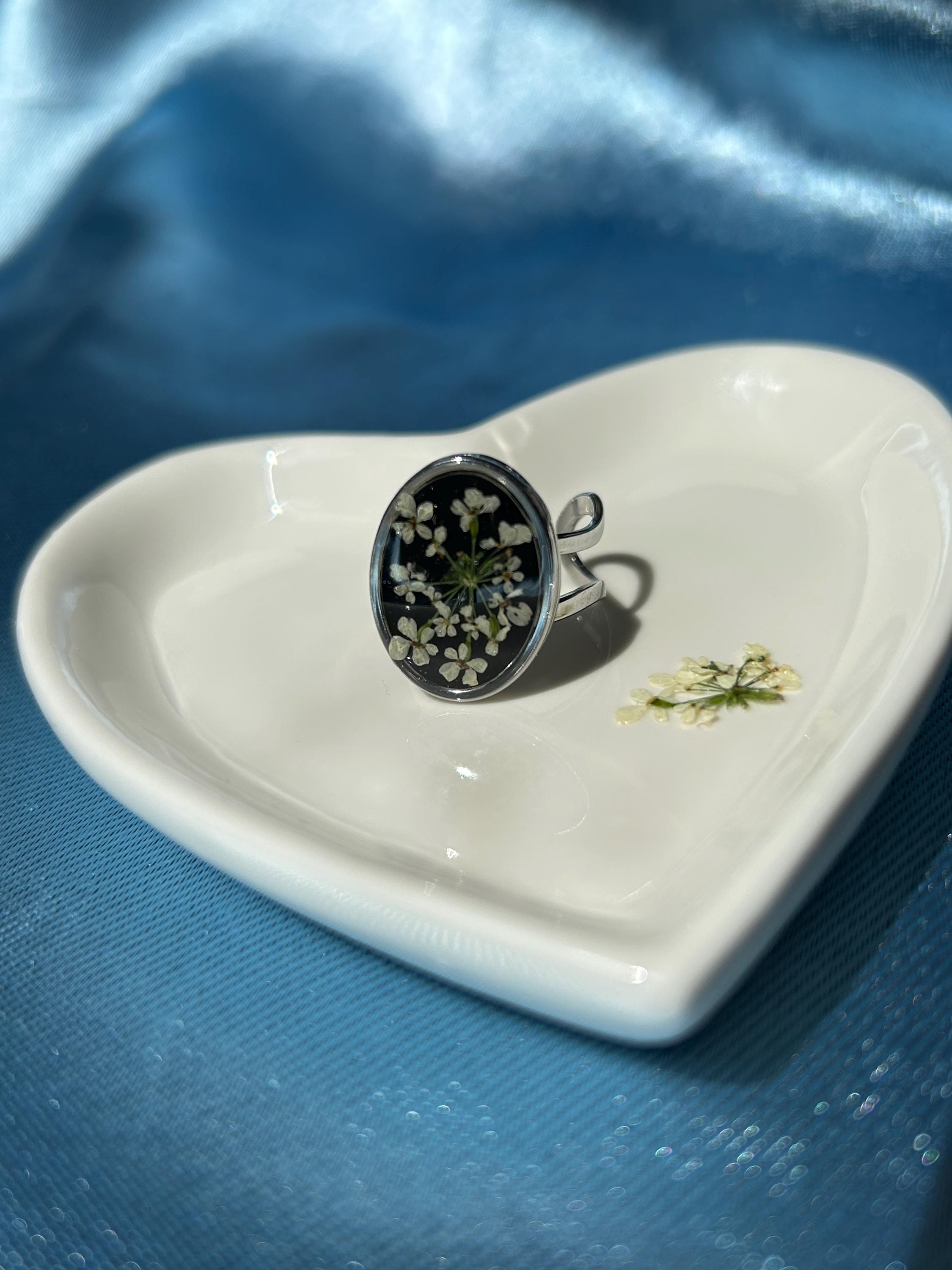 Bague ajustable argenté avec fleurs séchées