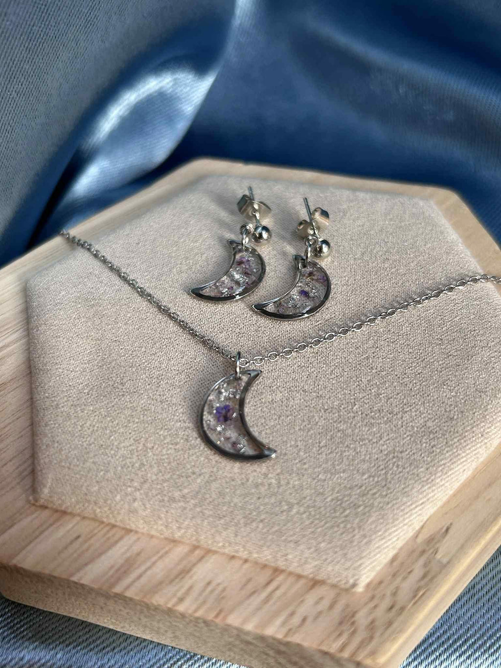 Parure de bijoux - lune - fleurs séchées
