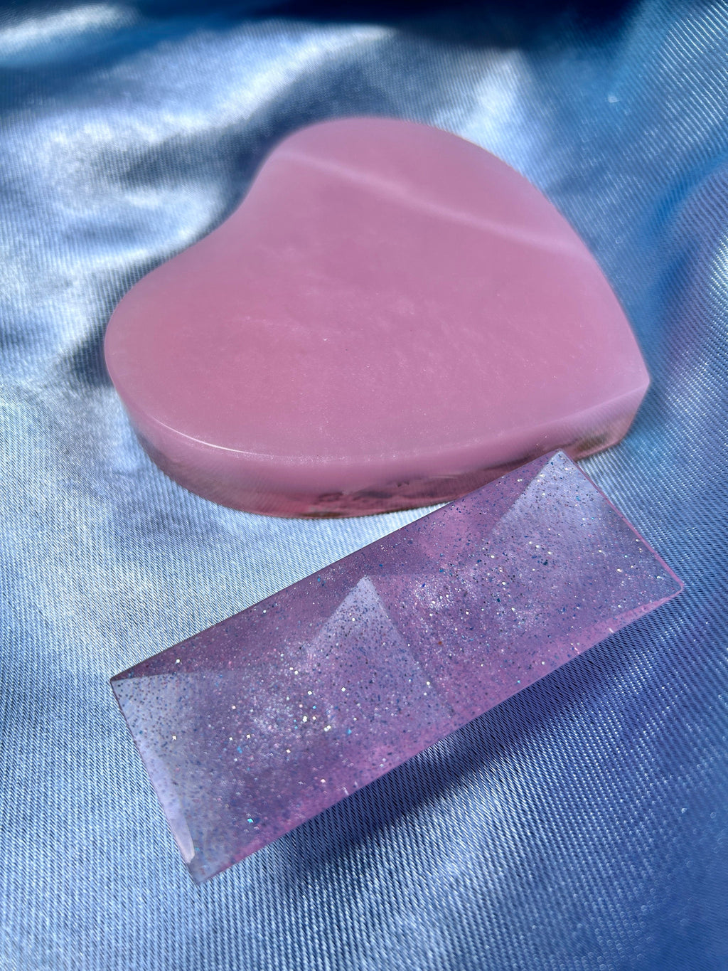 Coeur sur socle en résine - personnalisation avec photo et fleurs séchées
