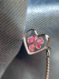 Bracelet ajustable avec pendentif coeur - fleurs sechées et résine