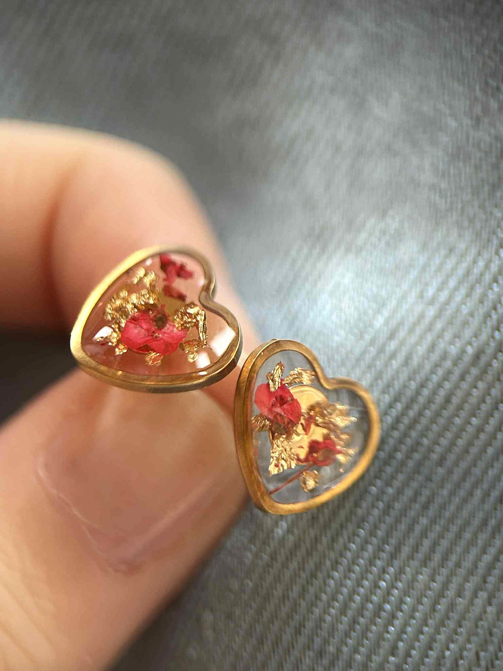 Parure de bijoux - coeurs avec fleurs séchées