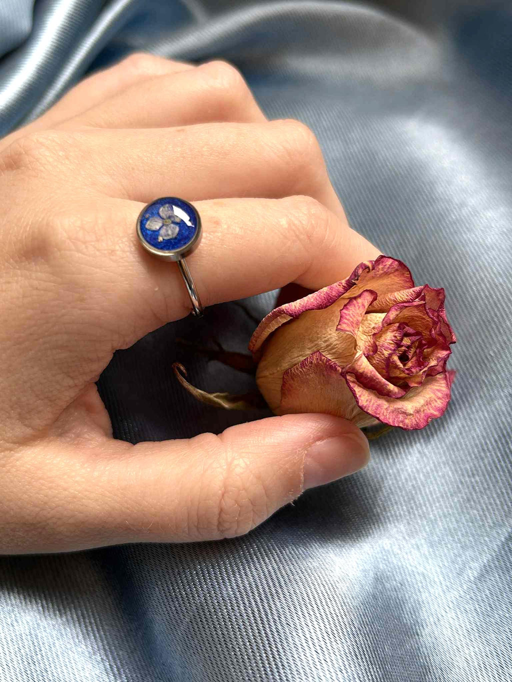 Bague argenté ajustable avec fleurs sechées - bijoux femme