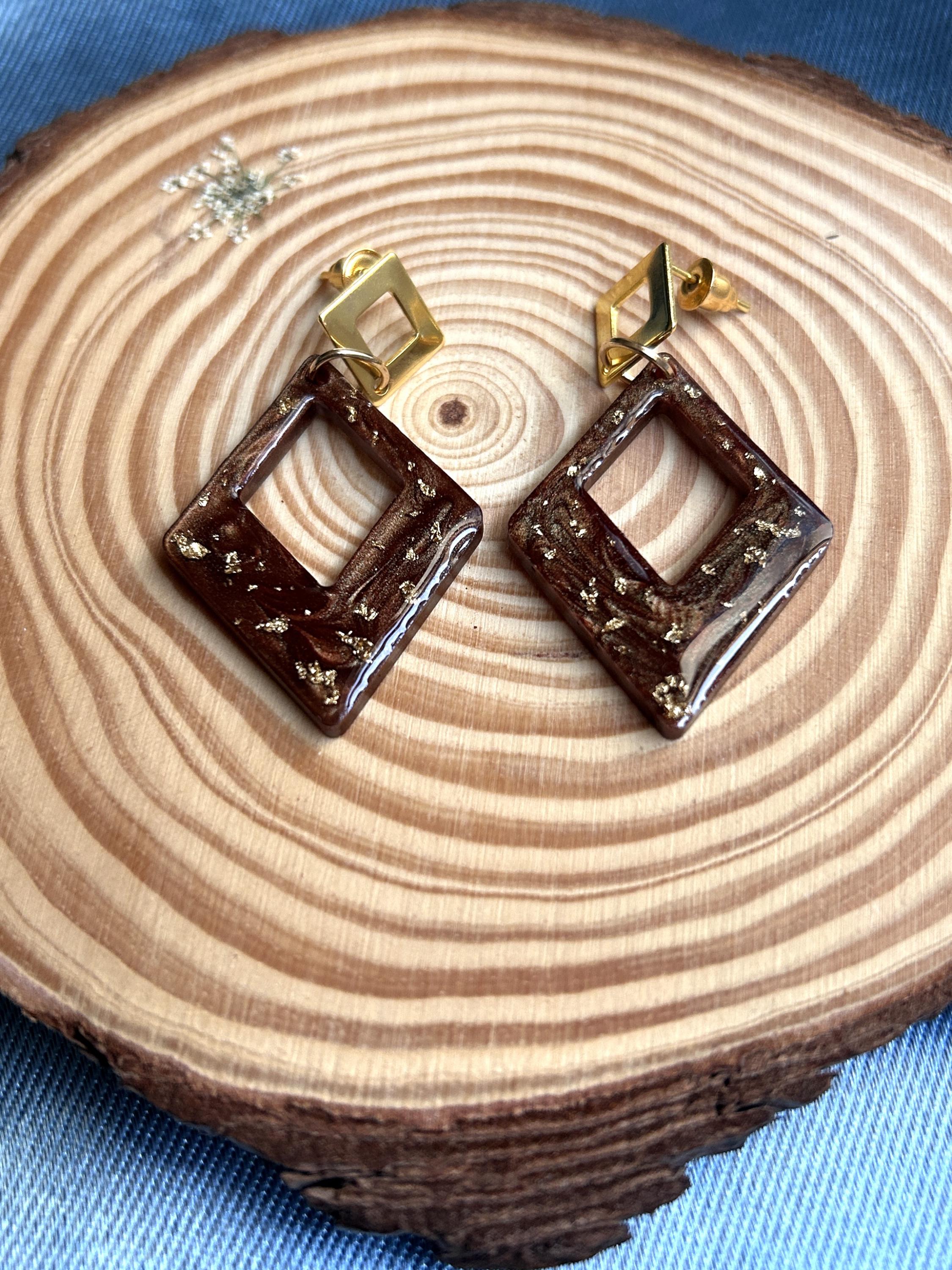 Boucles d'oreilles en forme de losange en résine et paillettes