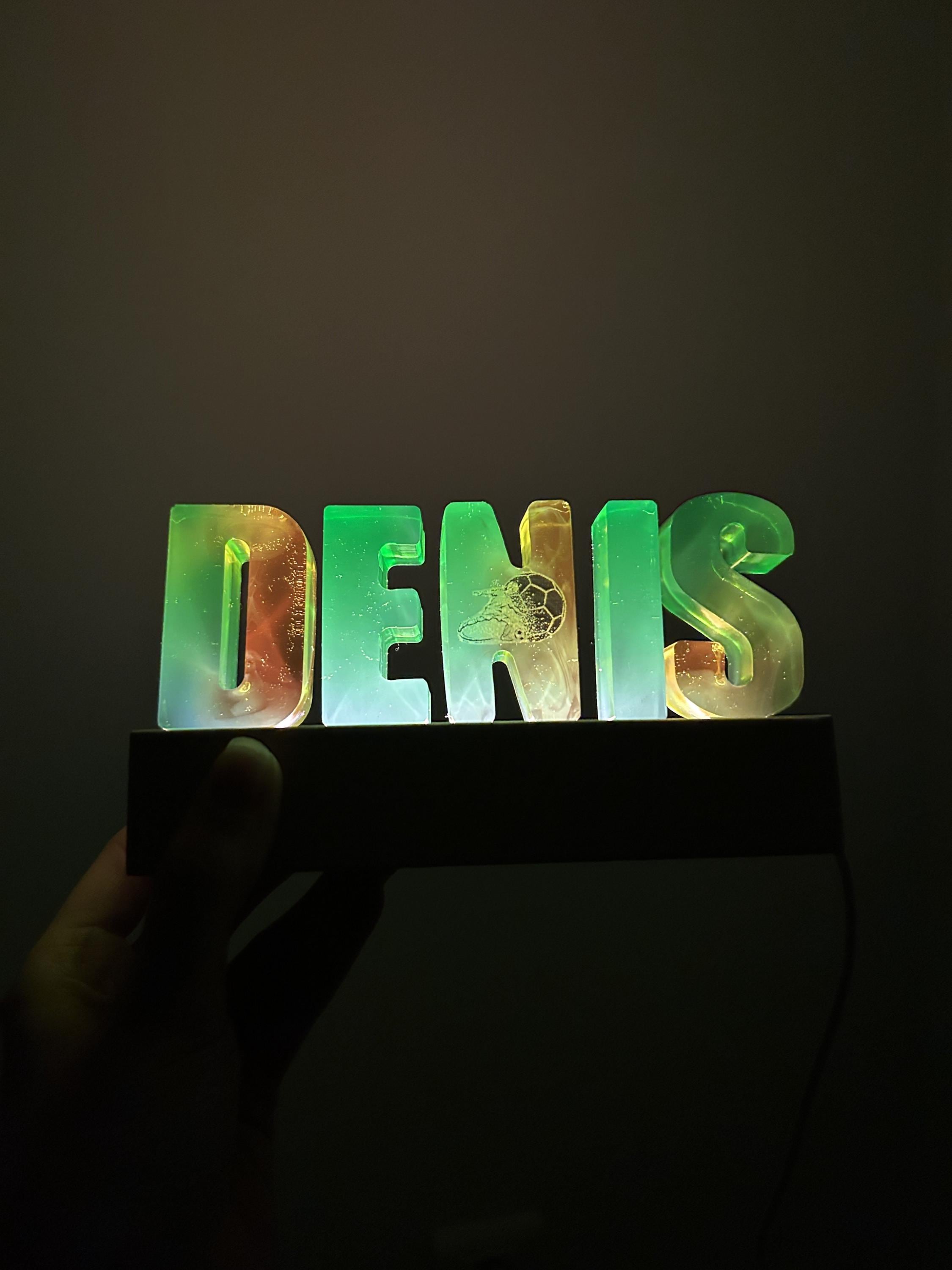 Lampe en résine personnalisée avec lettres 3D - idée cadeau