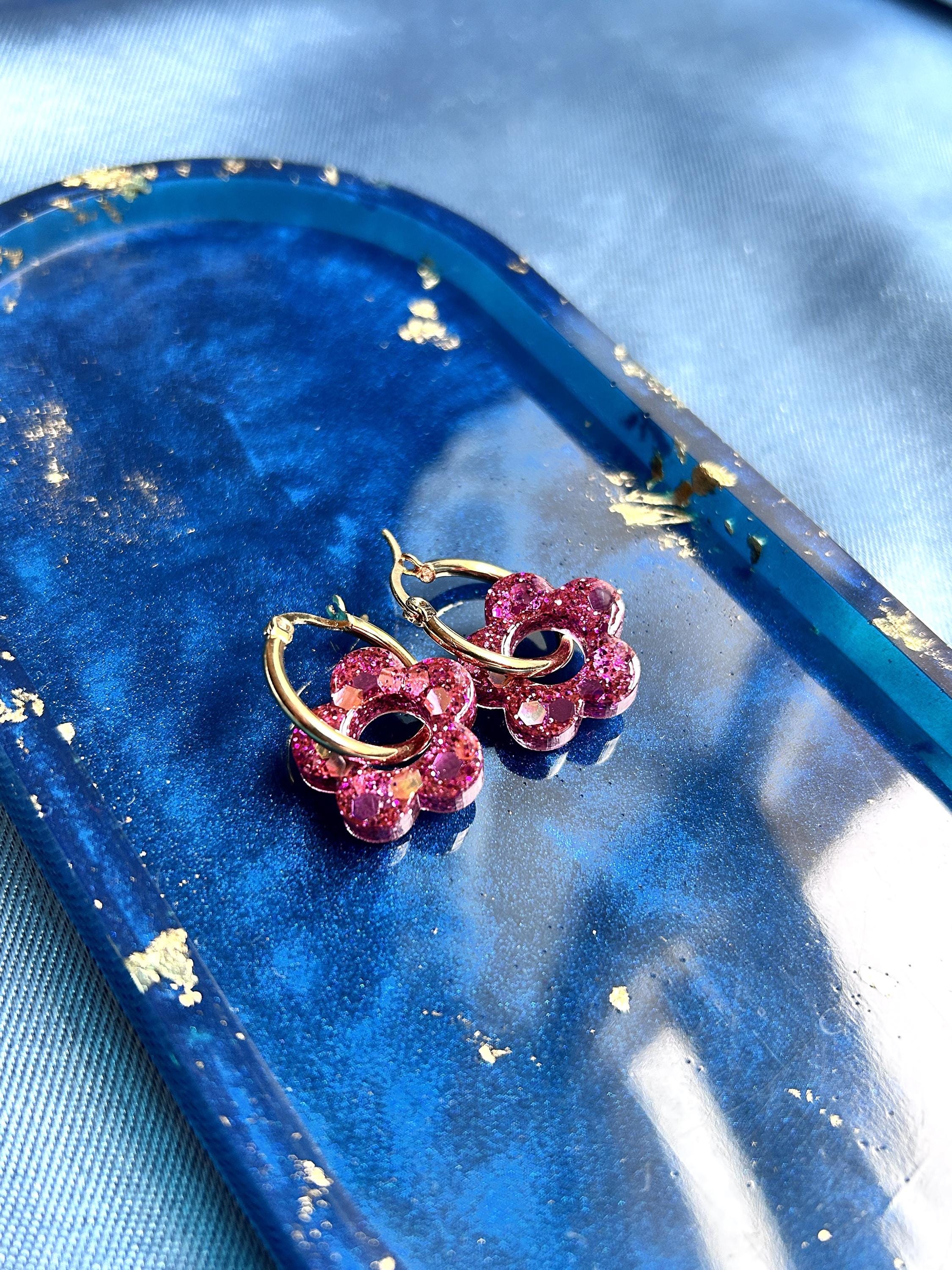 Boucles d'oreilles créoles doré en acier inoxydable avec pampilles fleurs