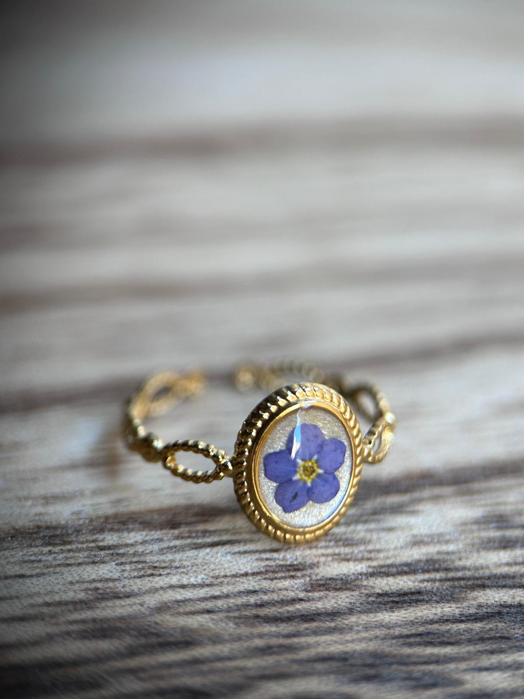 Bague doré ovale ajustable - fleur de myosotis
