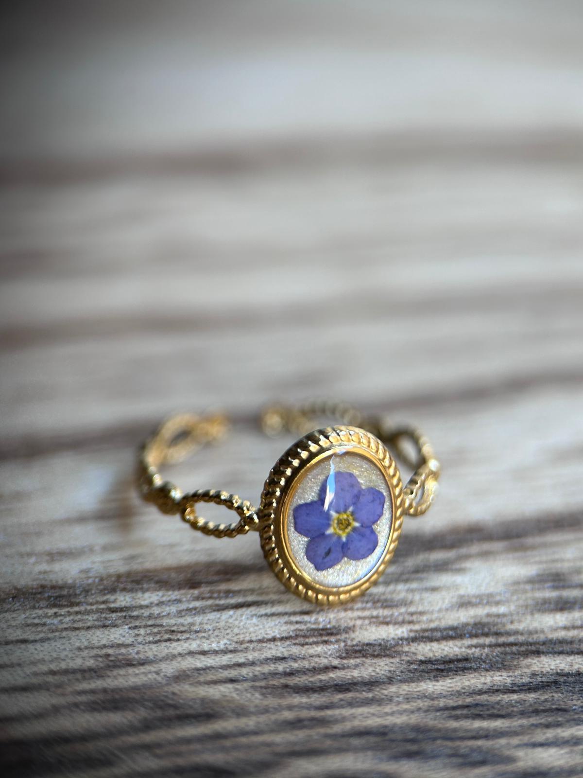 Bague doré ovale ajustable - fleur de myosotis