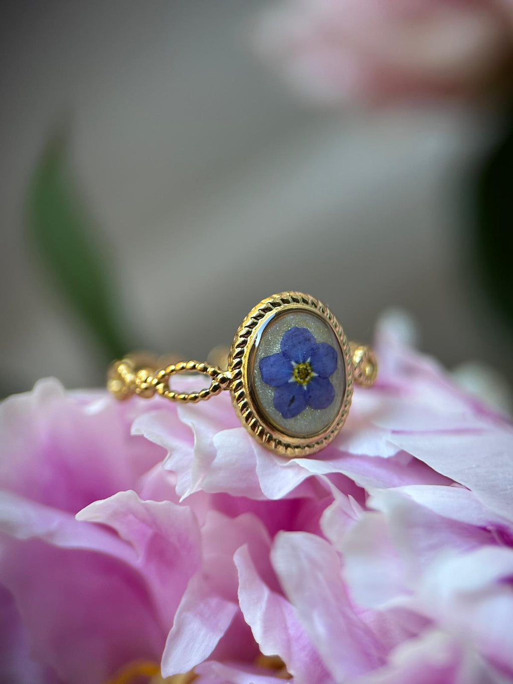 Bague doré ovale ajustable - fleur de myosotis