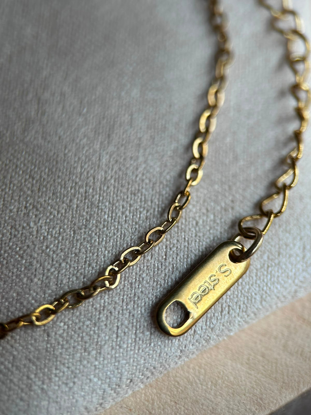 Bracelet doré personalisé - résine, fleurs schées - bracelet souvenir