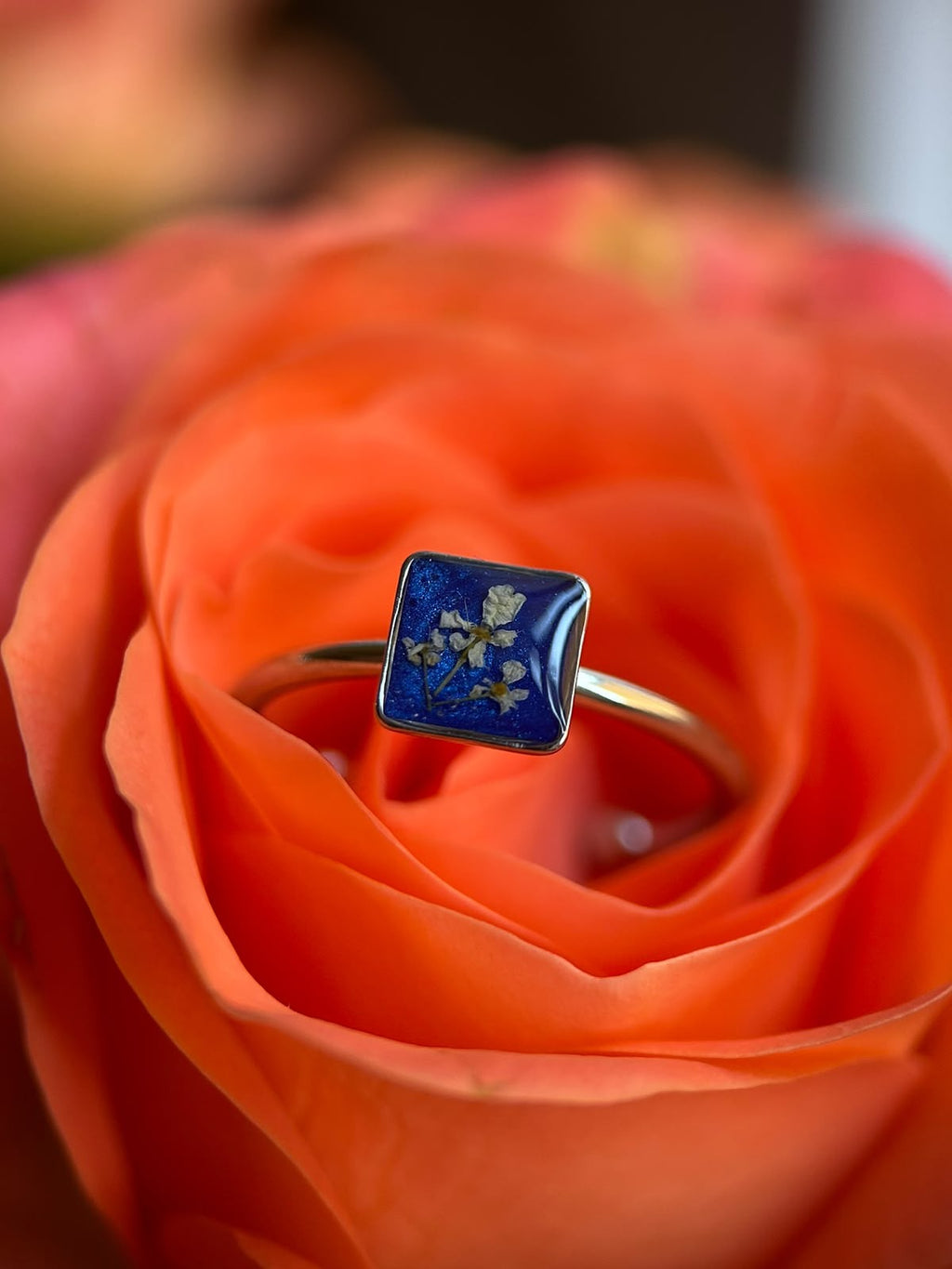 Bague ajustable argenté avec fleurs naturelles séchées - bague carré