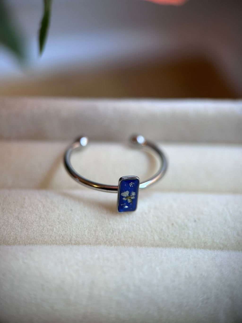 Bague ajustable argenté avec fleurs séchées