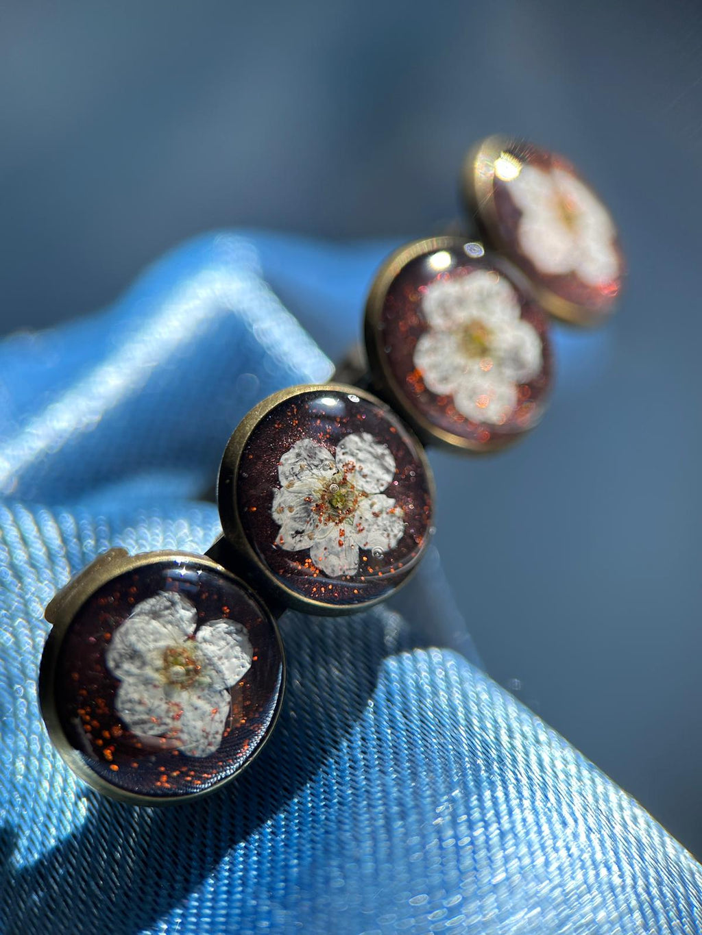 Pinces à cheveux style vintage en résine et fleurs séchées