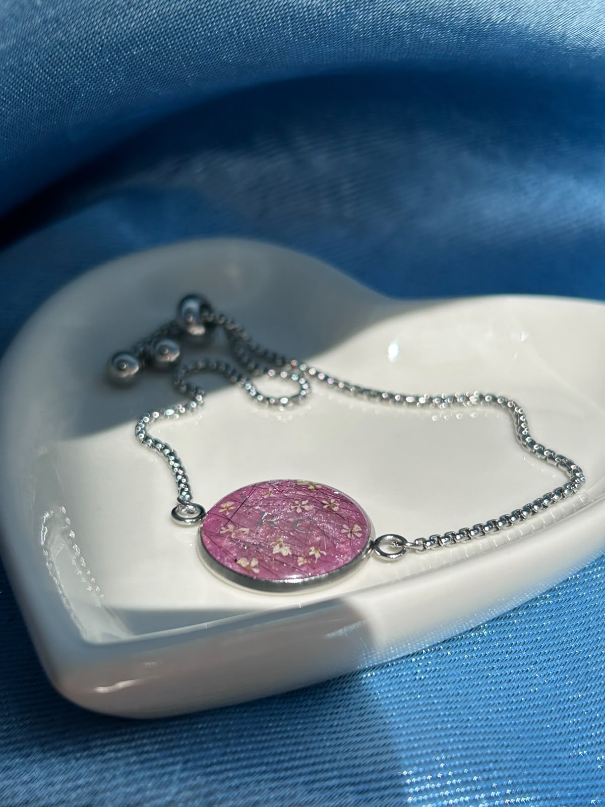 Bracelet ajustable personalisable avec cheveux, initiales, polis de chien ou chat