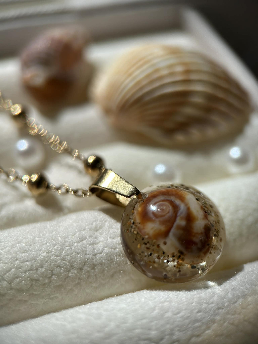 Collier doré en acier inoxydable - coquillages véritables - bijoux d'été