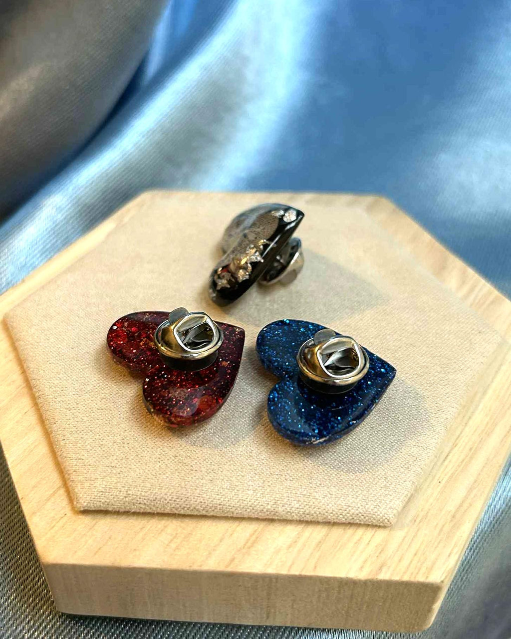 Pin's coeur en résine - broches femme - fleurs séchées