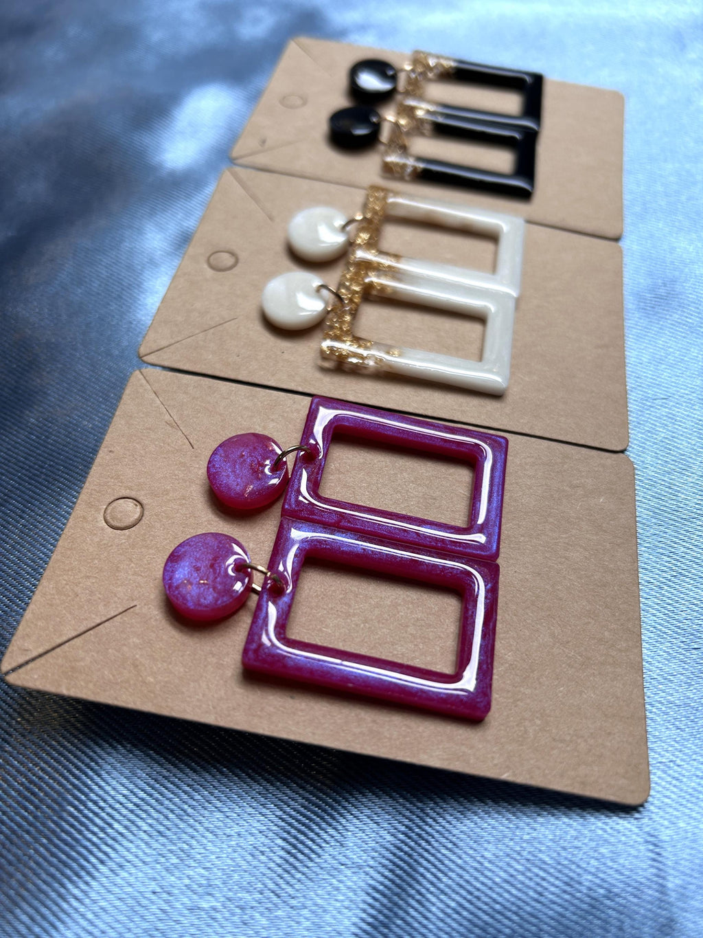 Boucles d'oreilles rectangulaires en résine