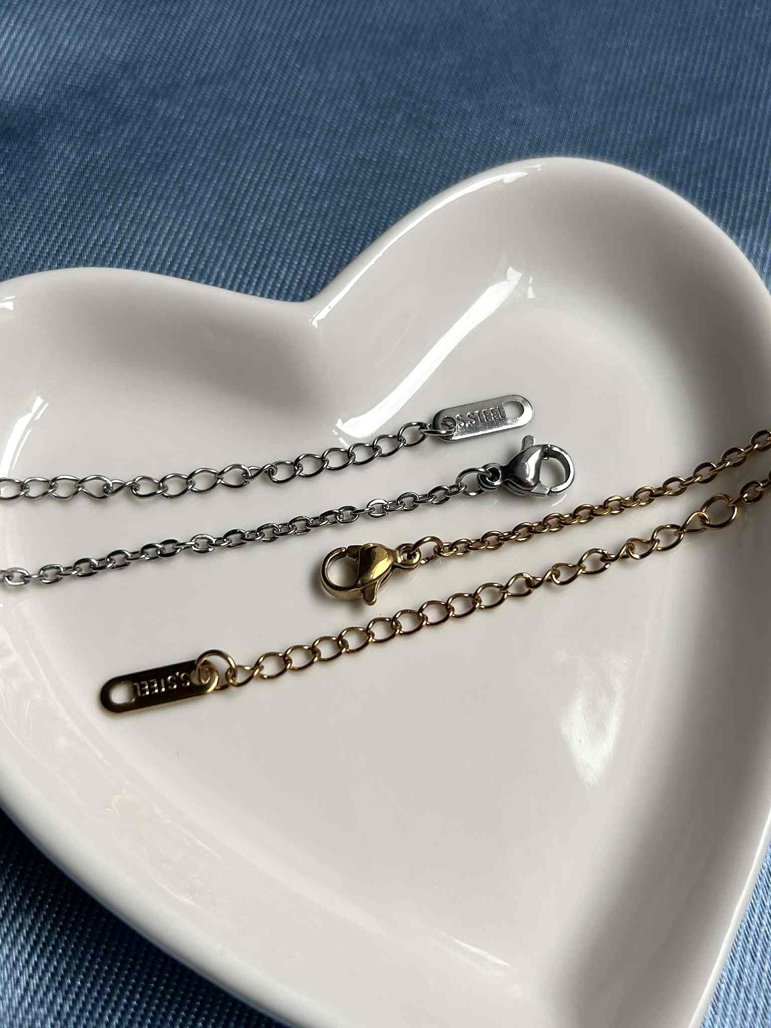 Bracelet argentée ajustable avec fleurs séchées - bijoux acier inoxydable
