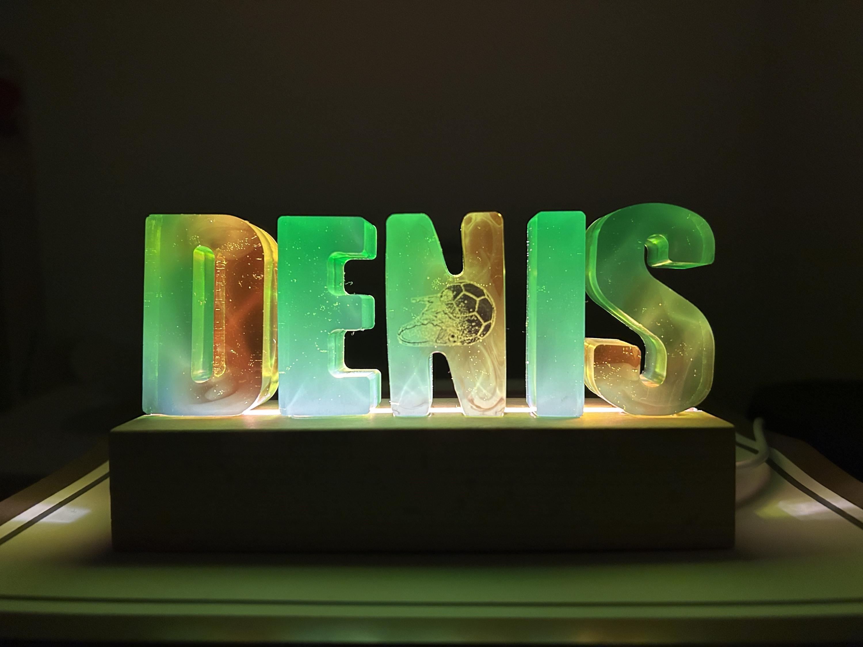 Lampe en résine personnalisée avec lettres 3D - idée cadeau