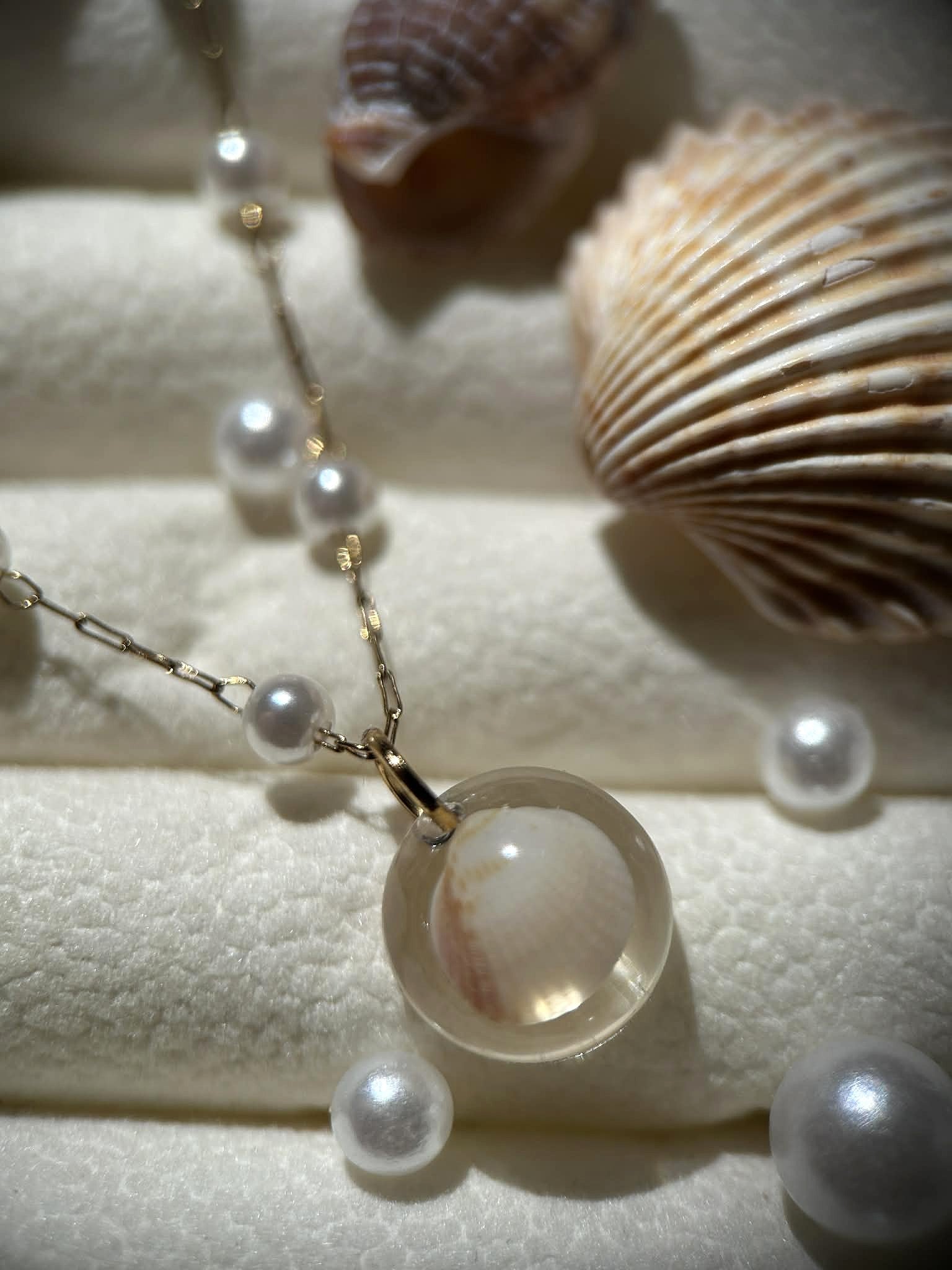 Collier doré en acier inoxydable - coquillages véritables - bijoux d'été