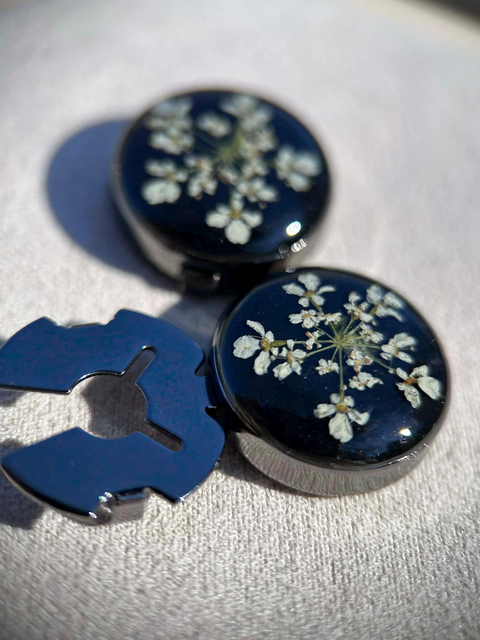 Boutons de manchettes - accessoire chemise femme - fleurs séchées