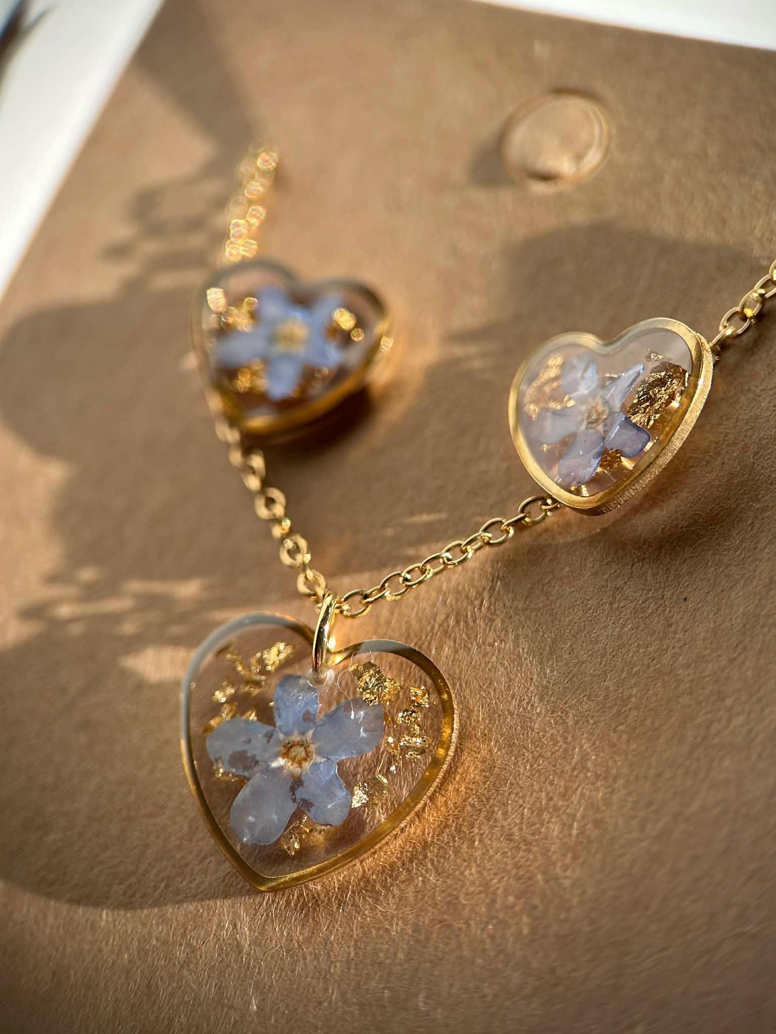 Jewellery set - hearts with dried flowers