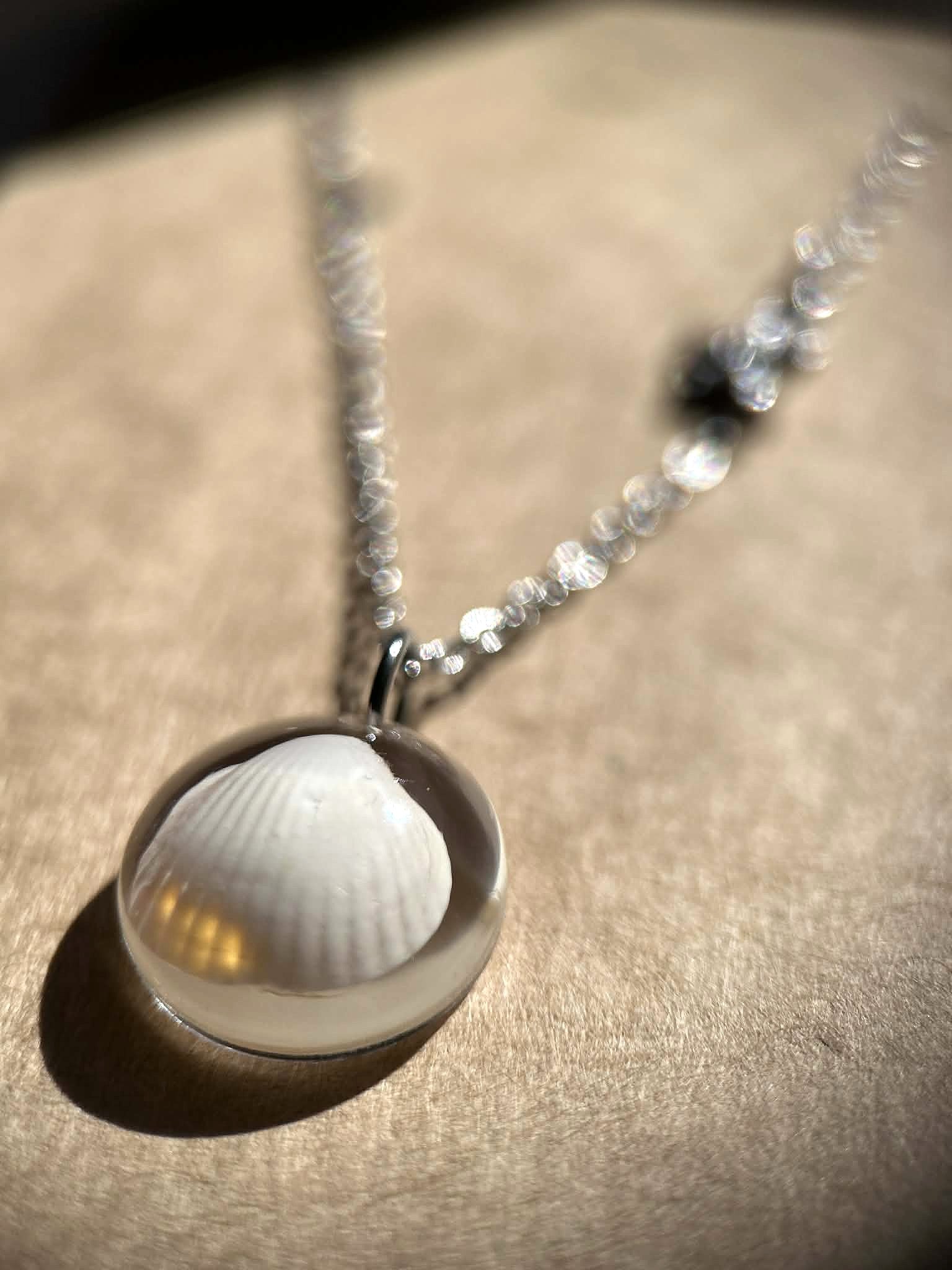 Collier argenté en acier inoxydable - coquillages véritables - bijoux d'été