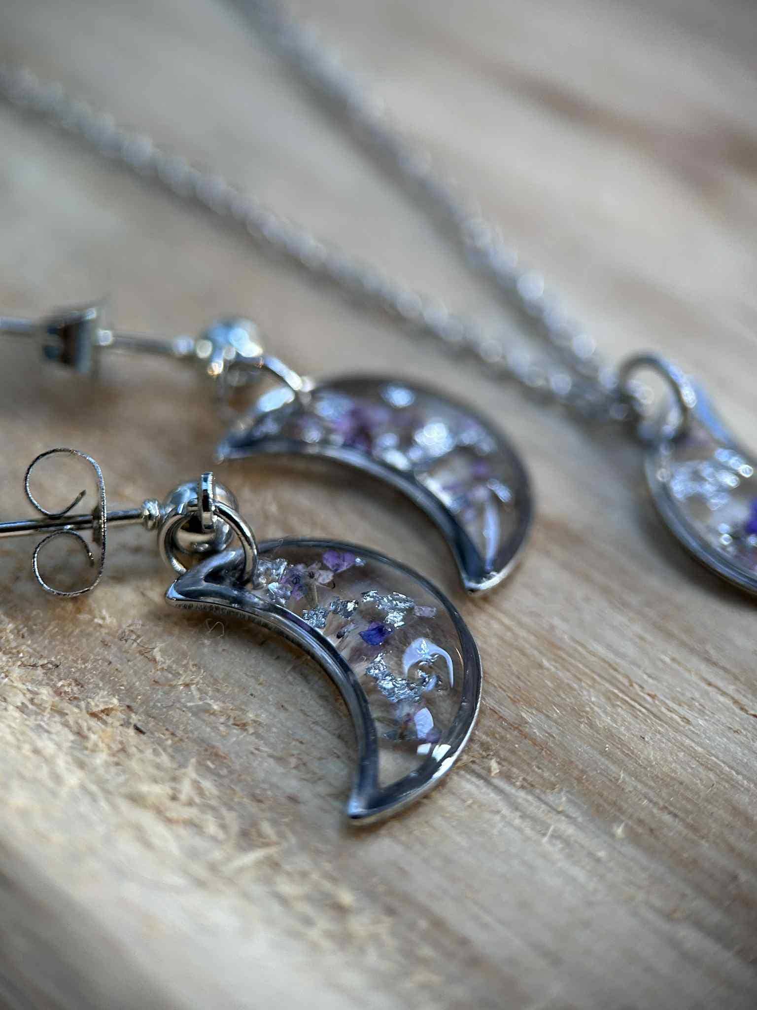 Parure de bijoux - lune - fleurs séchées
