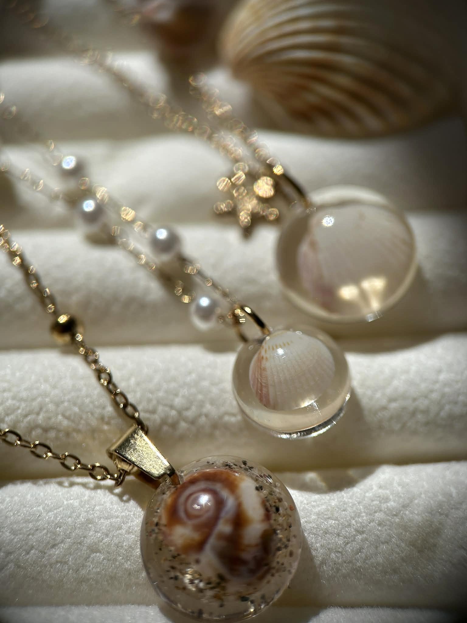 Collier doré en acier inoxydable - coquillages véritables - bijoux d'été