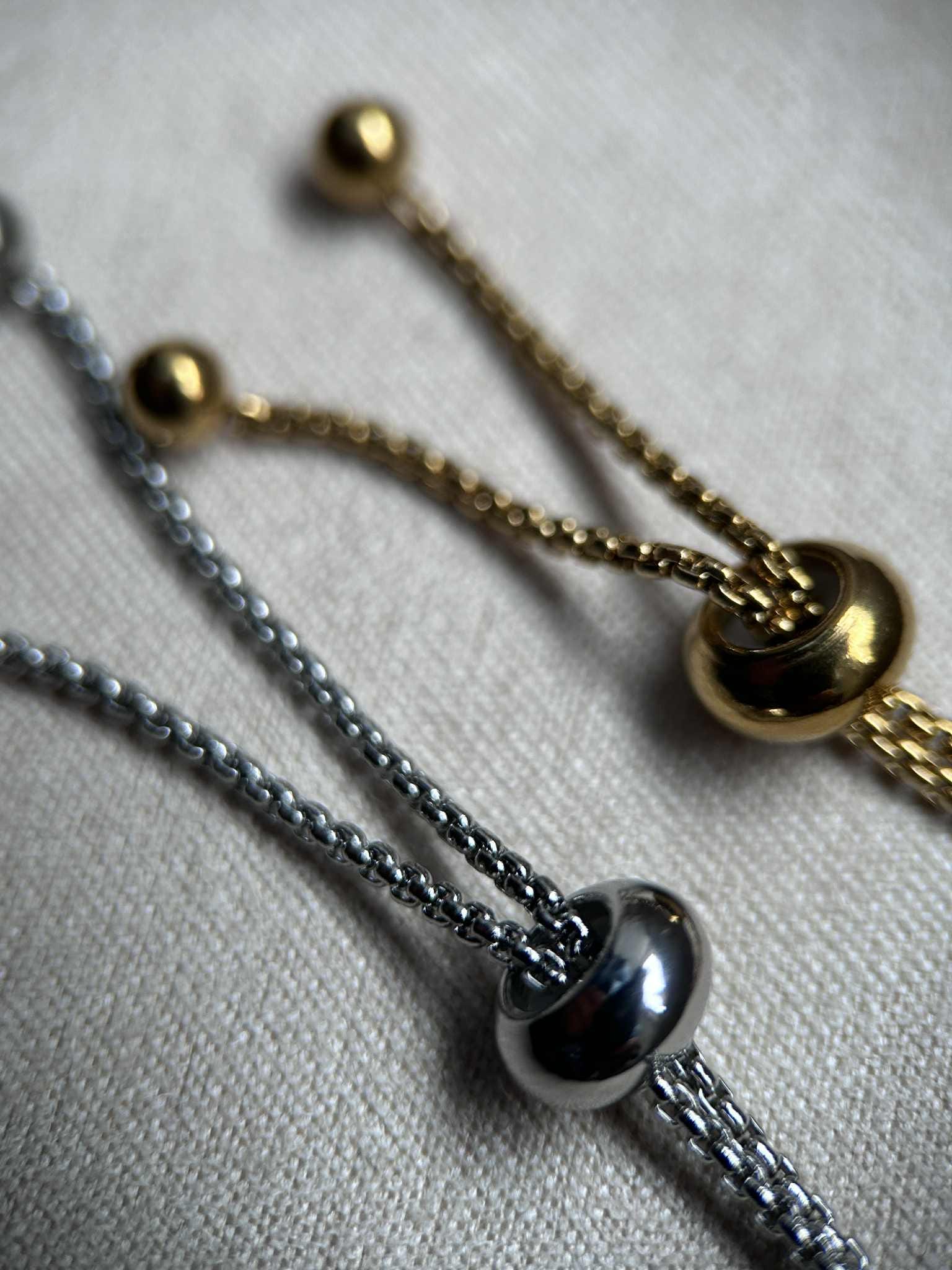 Bracelet ajustable avec pendentif coeur - fleurs sechées et résine