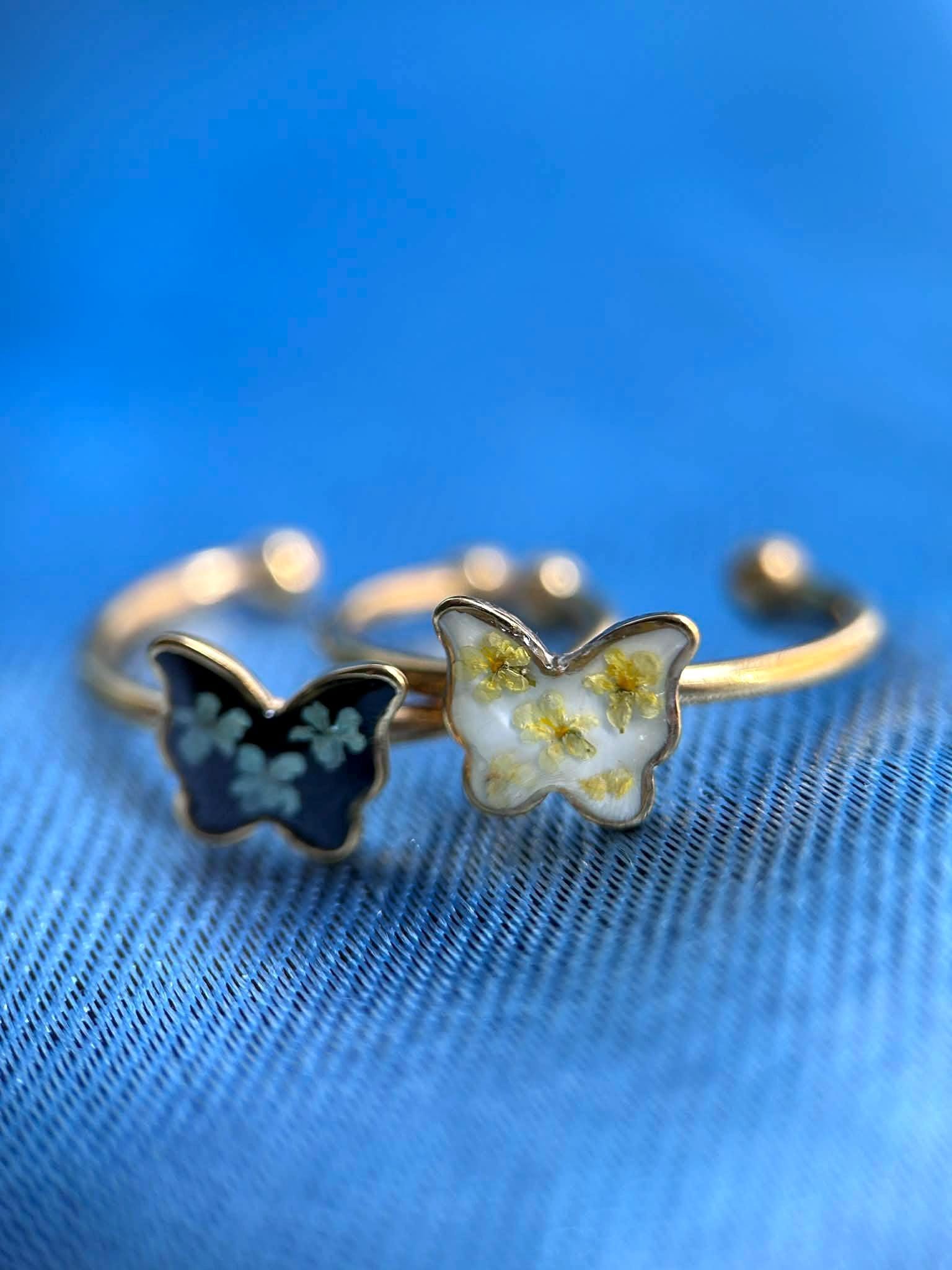 Bague doré ajustable - papillon - fleurs séchées
