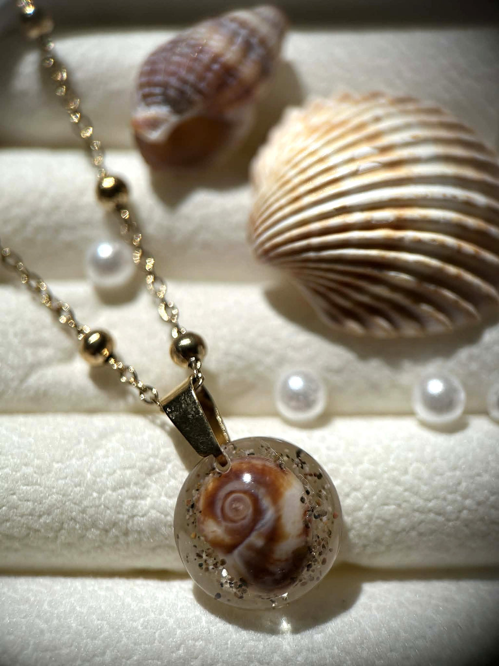 Collier doré en acier inoxydable - coquillages véritables - bijoux d'été