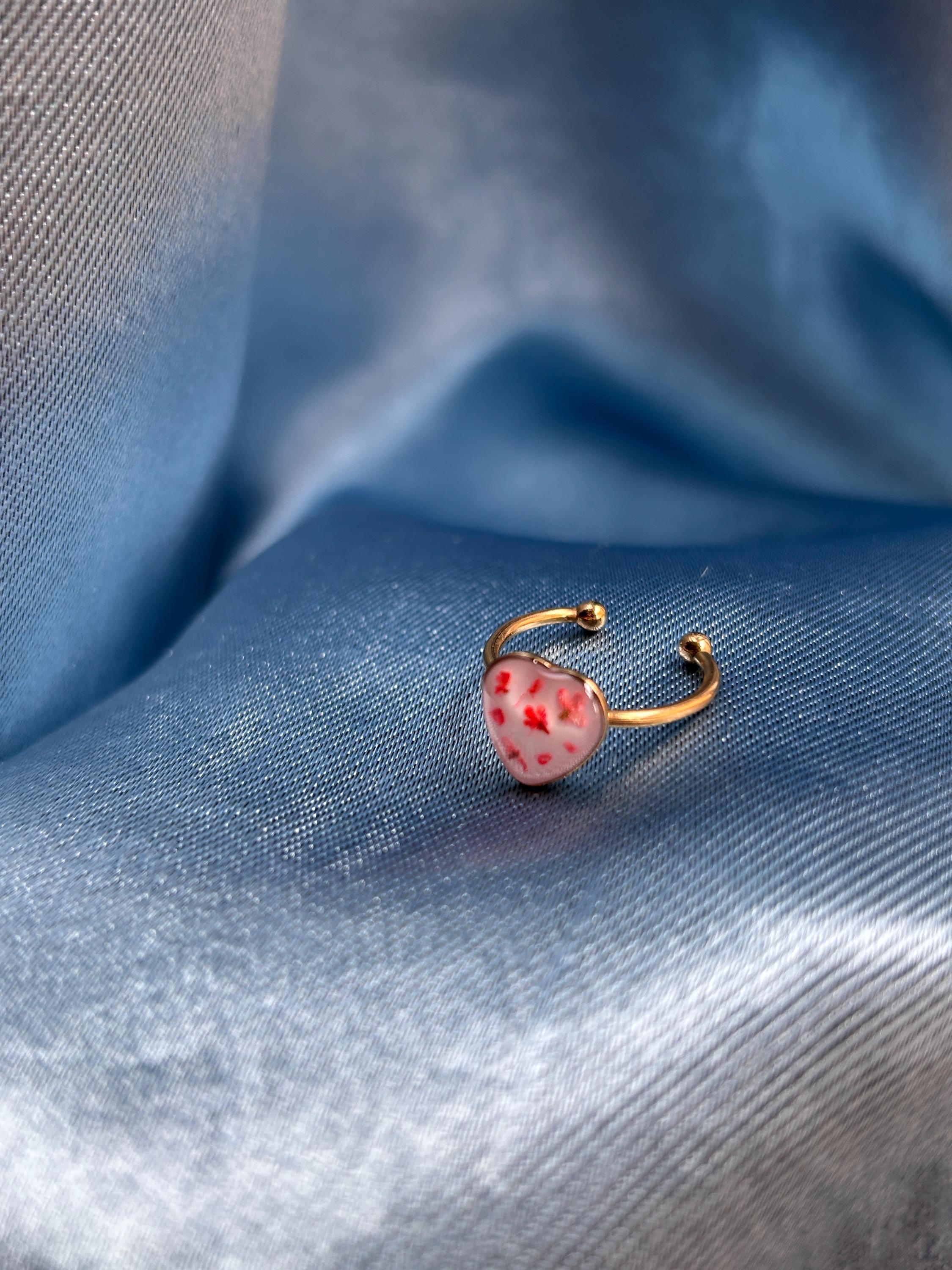 Bague ajustable doré avec fleurs séchées