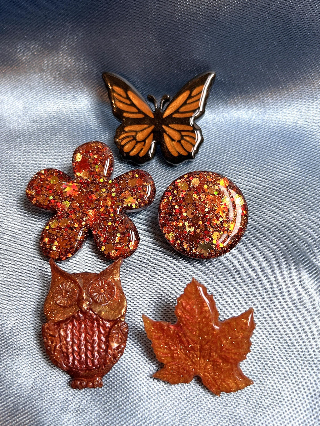 Broches en résine pour femmes, collection automne - feuille, hibou, papillon, fleur