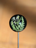 Broche-épingle avec fleurs naturelles séchées - épinglette élégante