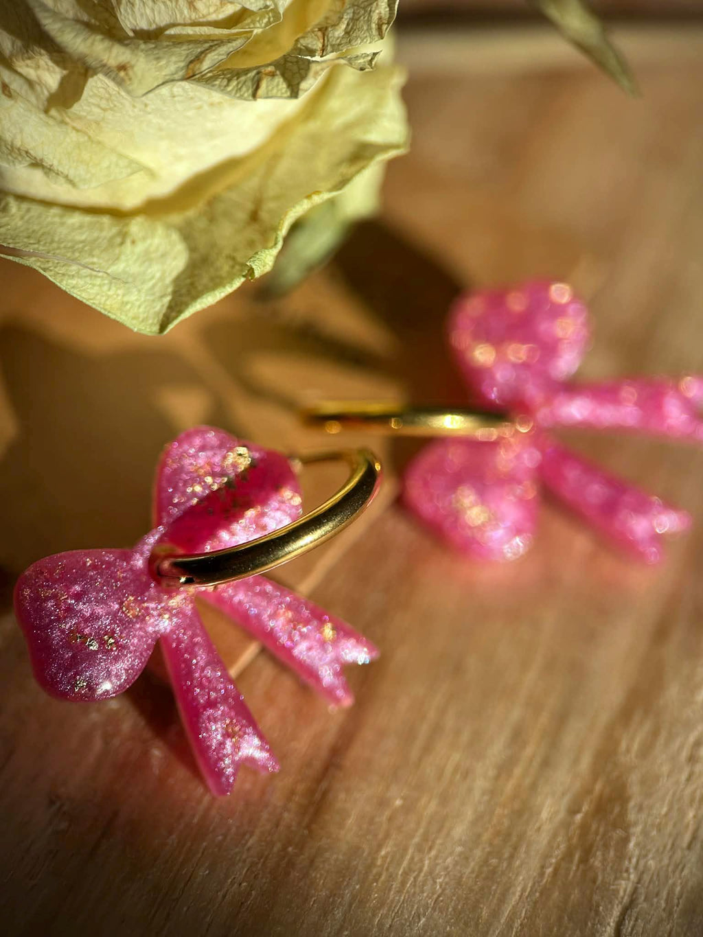 Boucles d'oreilles créoles et pampilles nœud