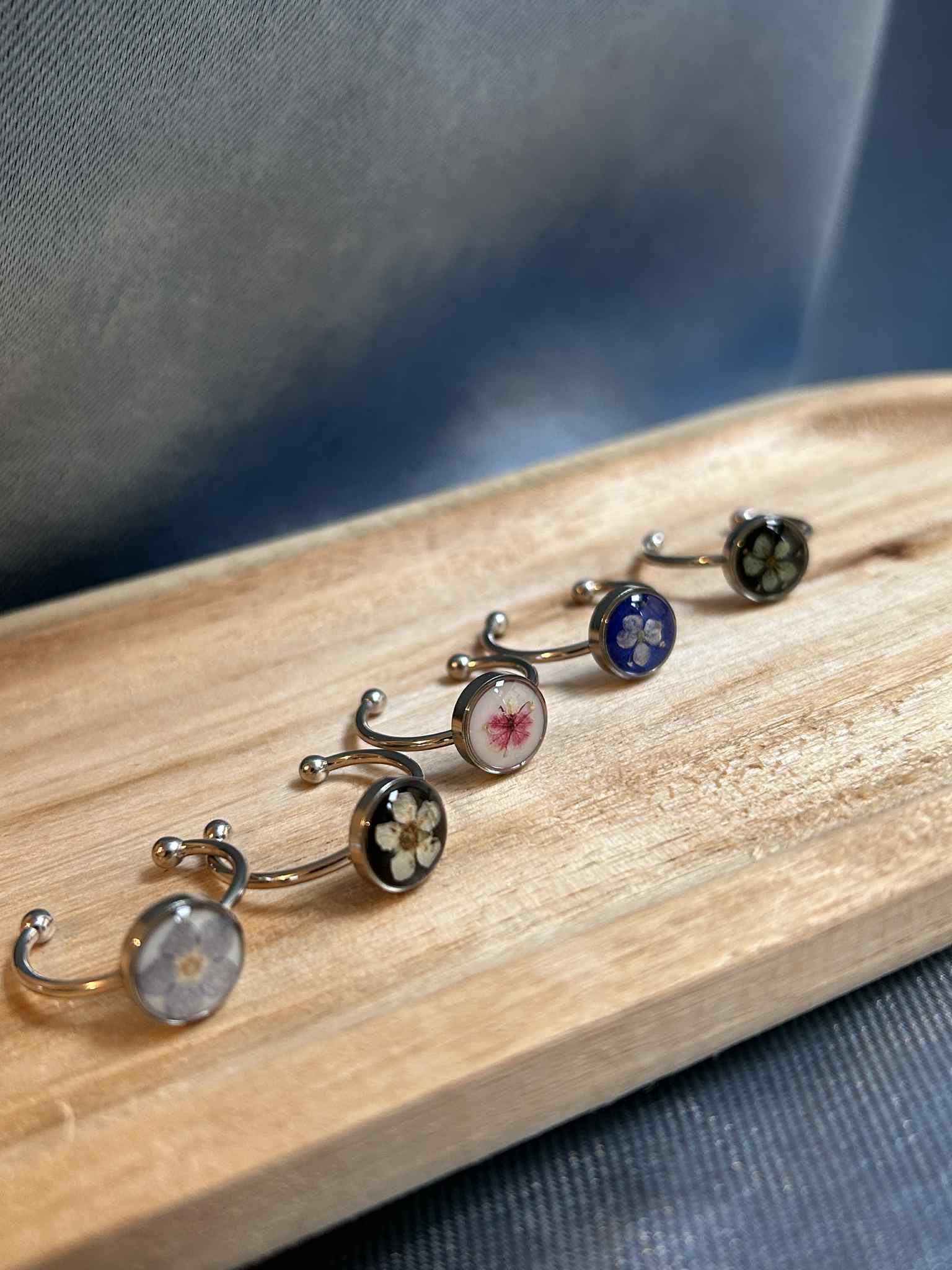 Bague argenté ajustable avec fleurs sechées - bijoux femme